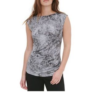 NWT Calvin Klein shirt size M